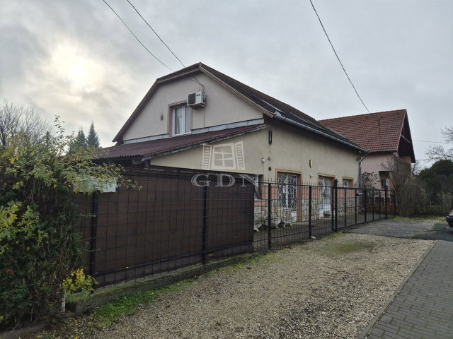 Eladó családi ház, Érden 125 M Ft, 5 szobás