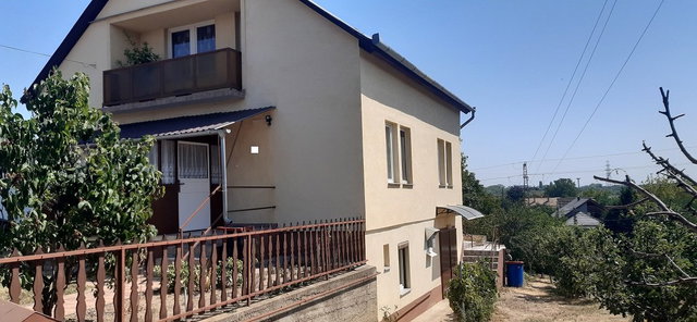 Eladó családi ház, Érden 124.9 M Ft, 5 szobás