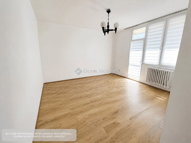 Eladó téglalakás, Tatabányán 28 M Ft, 1 szobás
