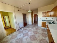 Eladó panellakás, Debrecenben 66.4 M Ft, 3 szobás