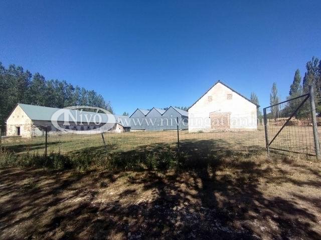 Eladó ipari ingatlan, Bakonynánán 109.9 M Ft