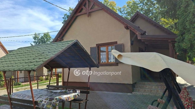 Eladó nyaraló, Csokonyavisontán 23.8 M Ft, 1+2 szobás
