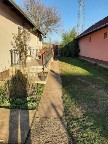 Eladó ikerház, Debrecenben 71.9 M Ft, 1+3 szobás