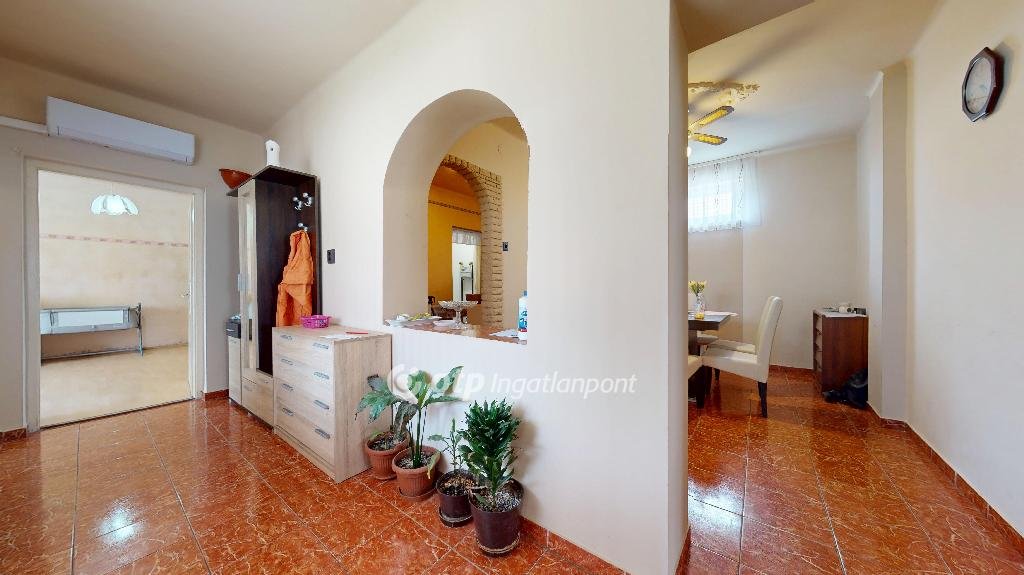 2 bed · 102m² · 24.900.000 ft