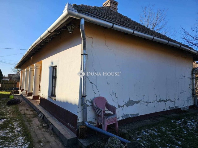 Eladó családi ház, Poroszlón, Széchenyi úton 19.99 M Ft