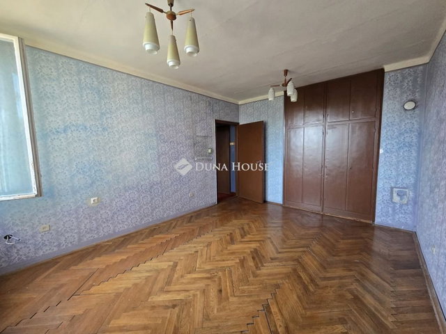 Eladó téglalakás, Szentlőrincen 32.5 M Ft, 2 szobás