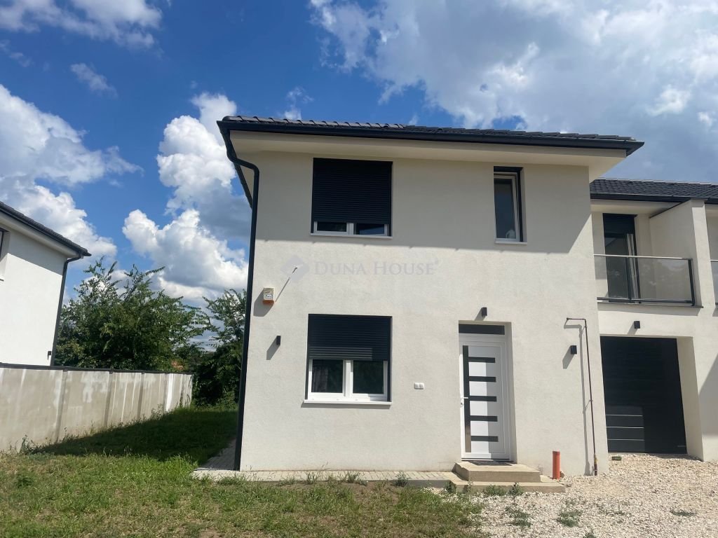 5 hálószoba · 144 m² · 150.000.000 Ft