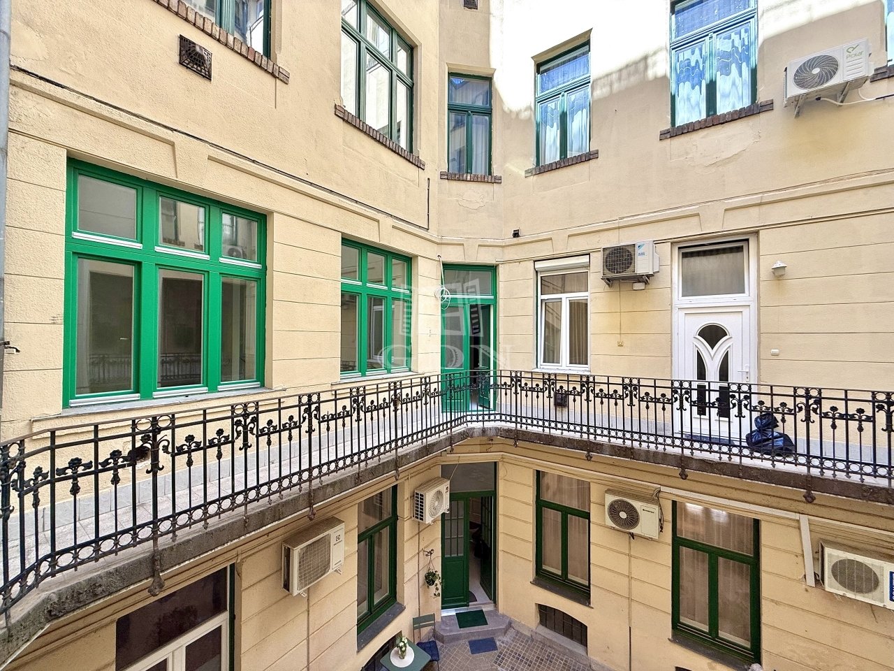 2 bed · 83m² · 159.900.000 ft