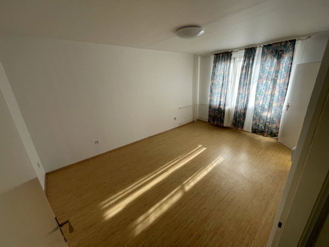 Eladó panellakás, Miskolcon 23.5 M Ft, 1+1 szobás