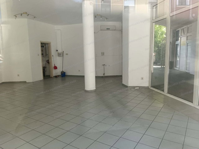Eladó üzlethelyiség, Kaposváron 42 M Ft / költözzbe.hu