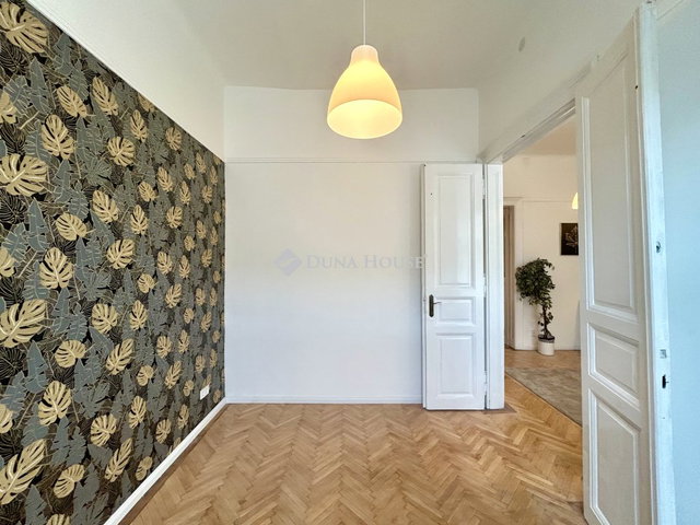 Eladó téglalakás, Budapesten, VII. kerületben 89.9 M Ft