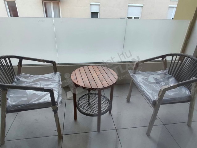 Kiadó téglalakás, albérlet, VIII. kerületben, Lovassy László utcában