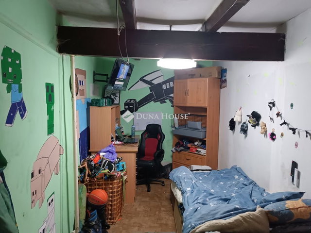 Eladó családi ház, Kiskunfélegyházán, Teleky utcában 9.9 M Ft