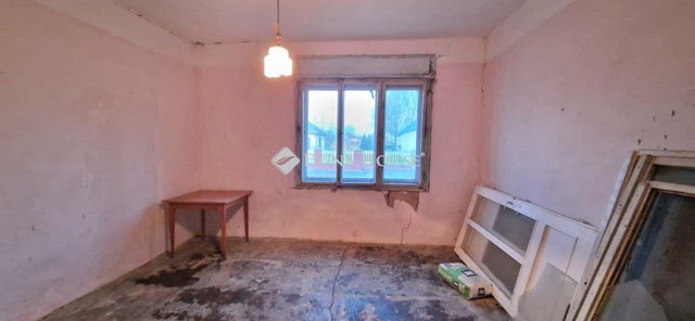 Eladó családi ház, Demecseren 8.5 M Ft, 3 szobás
