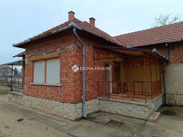 Eladó mezogazdasagi ingatlan, Csongrádon 24.9 M Ft, 4 szobás