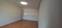 Eladó panellakás, Kecskeméten 45.99 M Ft, 2 szobás