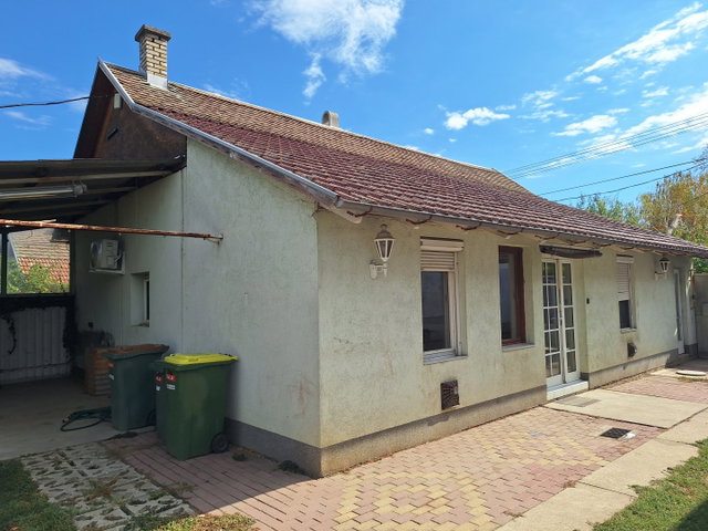 Eladó családi ház, Hódmezővásárhelyen, Határ utcában 42 M Ft