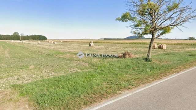 Eladó mezogazdasagi ingatlan, Kiscsőszön 8 M Ft