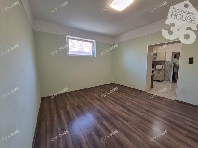 Eladó családi ház, Lajosmizsén 39 M Ft, 3 szobás