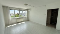 Eladó panellakás, Szigetszentmiklóson 41.5 M Ft, 1 szobás