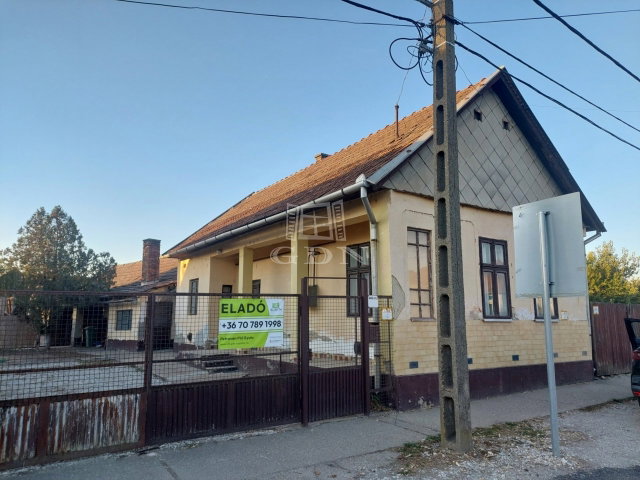 Eladó családi ház, Hajdúnánáson 26.9 M Ft, 1 szobás