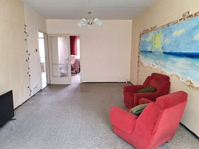 Eladó panellakás, Kecskeméten 44.5 M Ft, 2 szobás