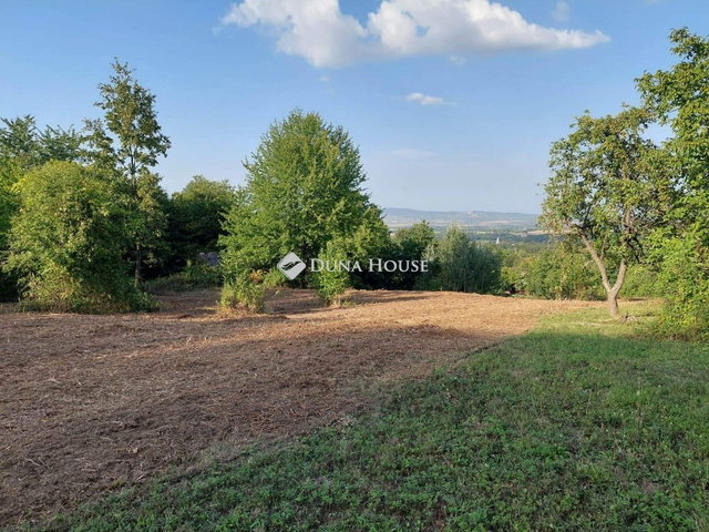 Eladó telek, Bazsiban 8.9 M Ft / költözzbe.hu
