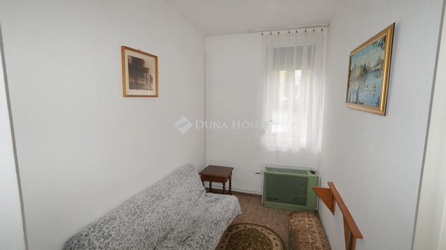 Eladó téglalakás, Zalaegerszegen, Landorhegyi úton 27.2 M Ft