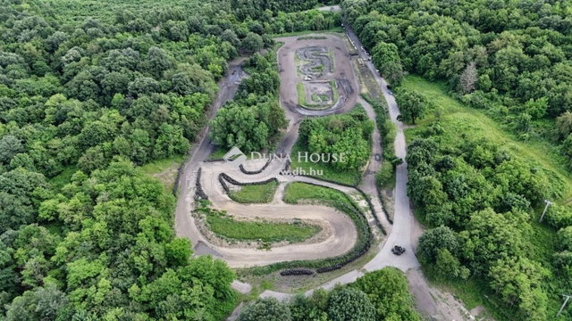 Eladó ipari ingatlan, Pécsett 29.9 M Ft / költözzbe.hu