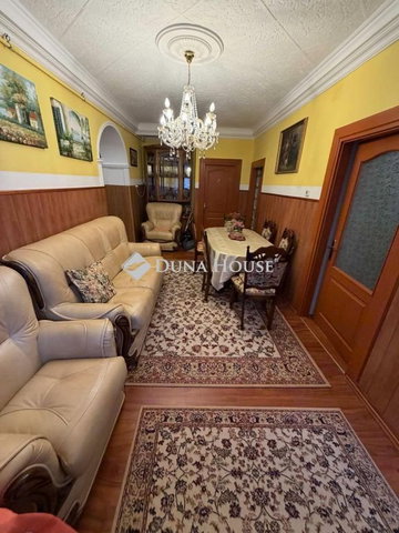 Eladó családi ház, Tatabányán, Baross közben 124.99 M Ft