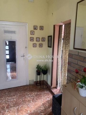 Eladó családi ház, Tolnán 37 M Ft, 3 szobás