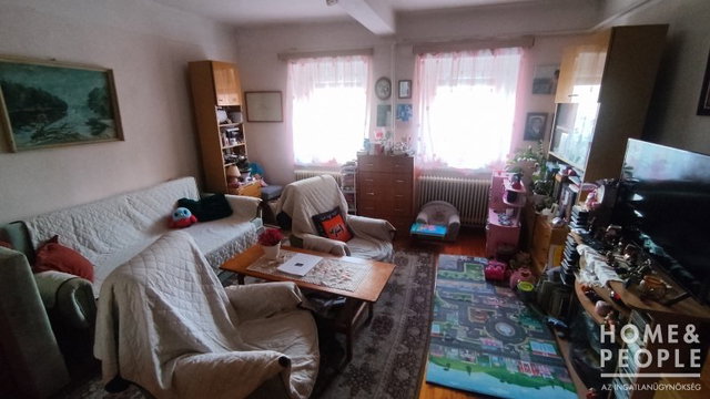 Eladó családi ház, Makón 23.9 M Ft, 3 szobás
