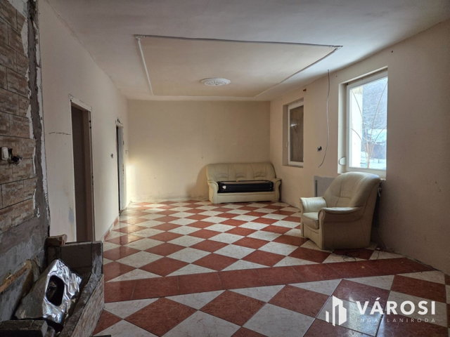 Eladó családi ház, Salgótarjánban 9.5 M Ft, 3 szobás