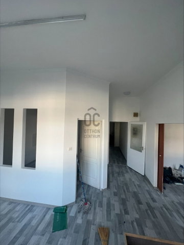 Eladó téglalakás, Budapesten, XV. kerületben 32.5 M Ft, 1 szobás
