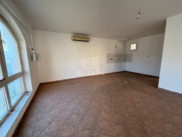 Eladó üzlethelyiség, Banán 48 M Ft / költözzbe.hu