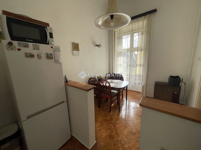 Eladó téglalakás, Kecskeméten, Jókai utcában 46 M Ft, 2 szobás