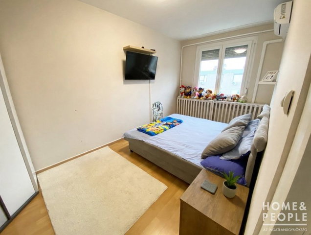 Eladó téglalakás, Hódmezővásárhelyen 51.49 M Ft, 2+2 szobás