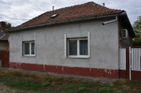 Eladó családi ház, Törökszentmiklóson 25 M Ft, 2 szobás