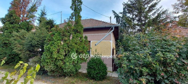 Eladó családi ház, Kunszentmártonban 17.999 M Ft, 2+1 szobás