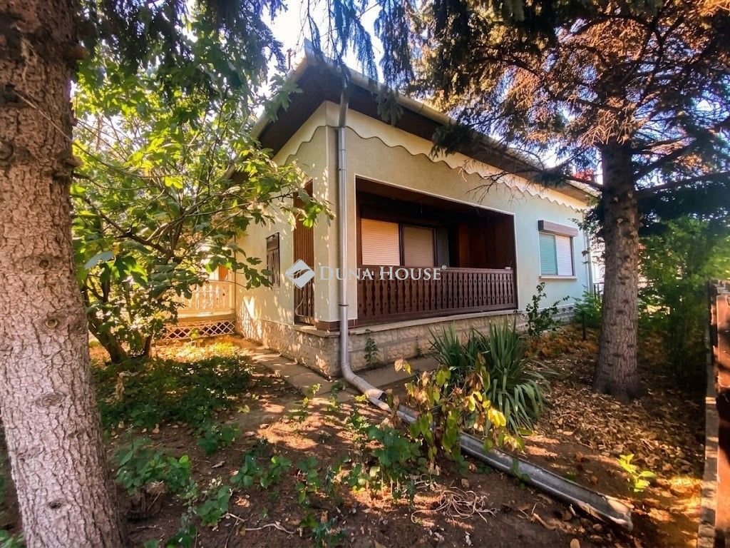 Családi ház · 4 hálószoba · 240 m² · 65.900.000 Ft