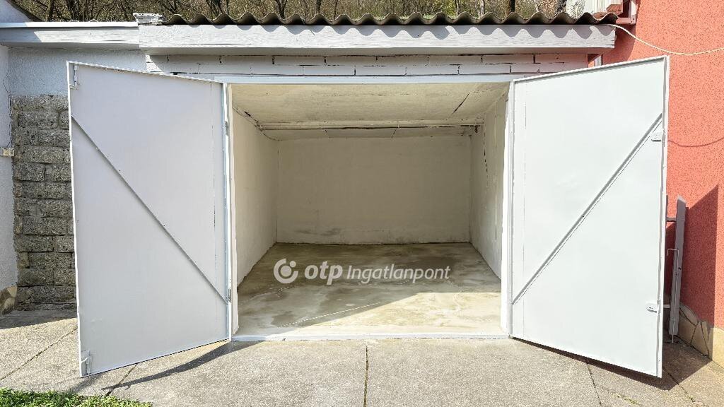 3 bed · 92m² · 91.000.000 ft