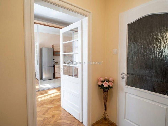 Eladó családi ház, Budapesten, XVI. kerületben 86.9 M Ft