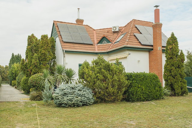 Eladó sorház, Székesfehérvárott, Bártfai utcában 105 M Ft