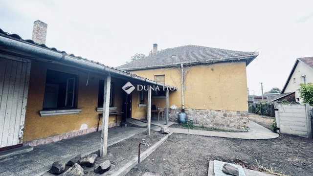 Eladó családi ház, Isaszegen 69 M Ft, 6 szobás