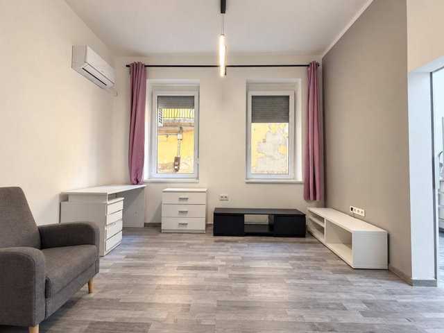 Eladó téglalakás, Budapesten, III. kerületben 45 M Ft, 1 szobás