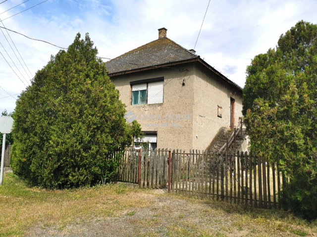 Eladó családi ház, Bodroghalomban 13.5 M Ft, 4 szobás