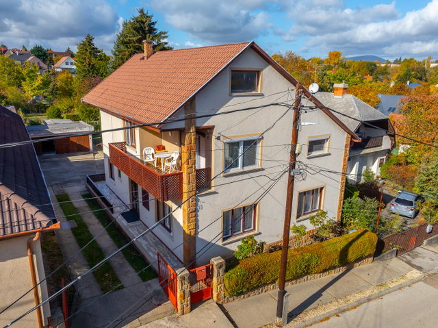 Eladó családi ház, Solymáron 145 M Ft, 6 szobás