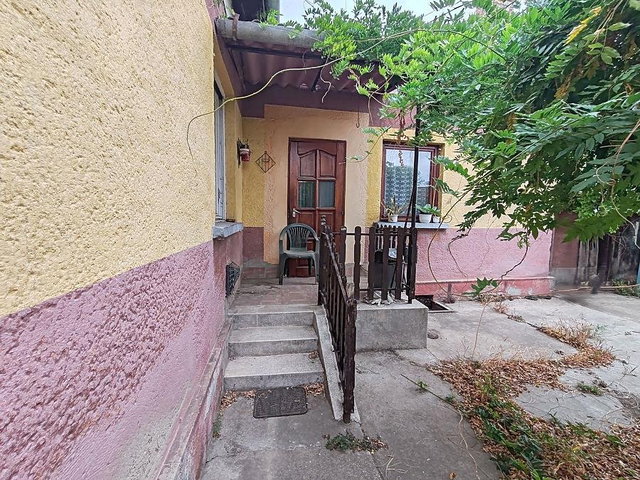 Eladó családi ház, Budapesten, XVII. kerületben 85 M Ft