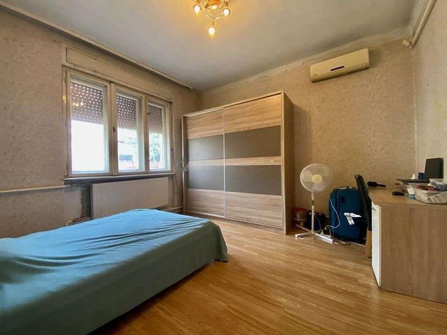 Eladó családi ház, Budapesten, XV. kerületben 89.99 M Ft