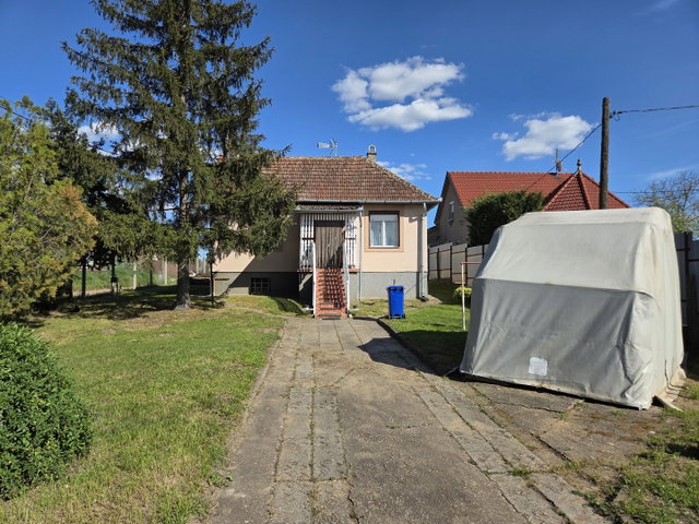 Eladó családi ház, Debrecenben 36.9 M Ft, 2 szobás